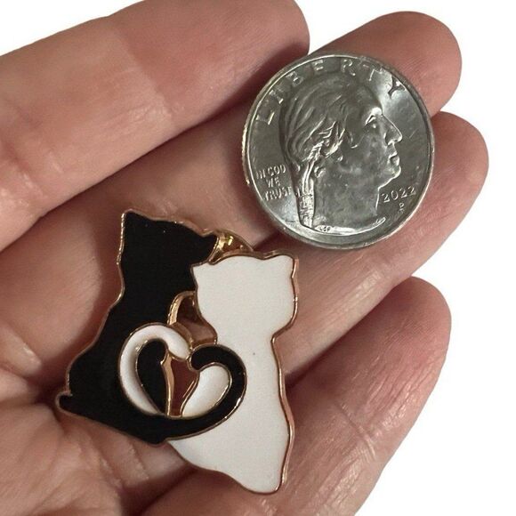 Cat Lovers Heart Black and White Cats Enamel Pin - Picture 3 of 4